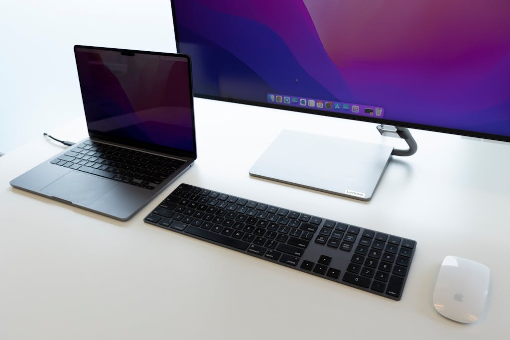 Yenişehir'de (Pendik) yerinde bilgisayar servisi! Laptop tamiri, network kurulumu ve kurumsal IT desteği. Profesyonel kadro, hızlı çözüm. Hemen arayın!